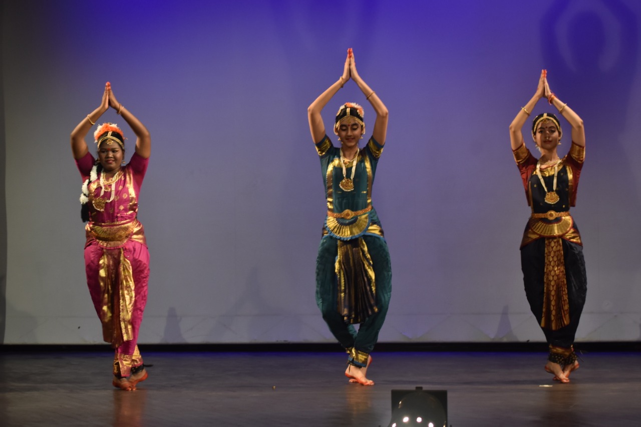 A SPLENDID BHARATNATYAM DANCE PERFORMANCE CAPTIVATES THE AUDIENCE AT JKK